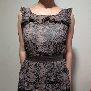 Guess 100% silk Women's Brown Snakeskin Print Blouse EUC